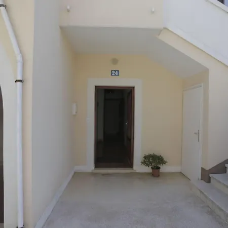 Appartement Ljubica By Interhome *